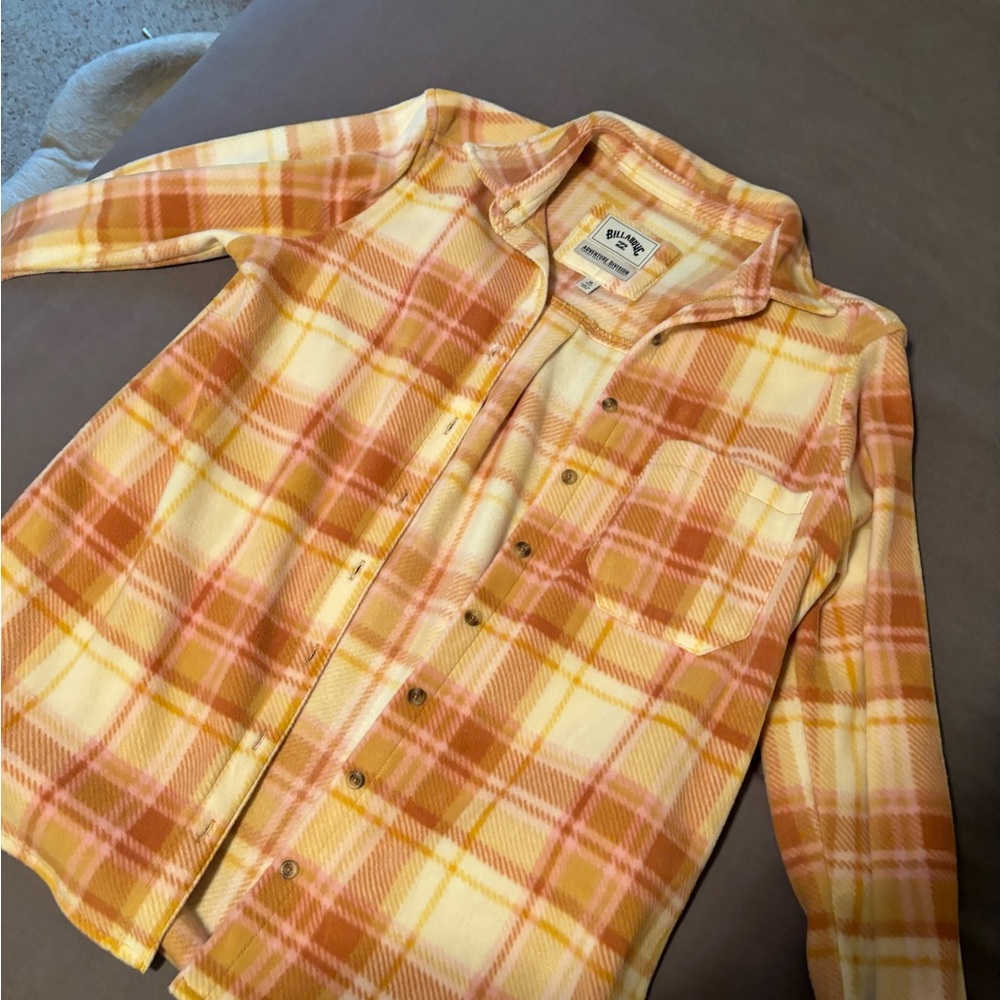 Billabong plaid button-up- Size Medium